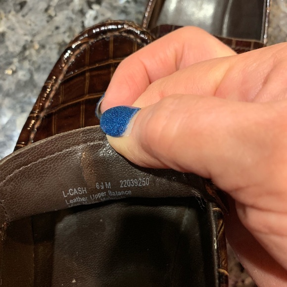 Franco Sarto shufflers - Picture 8 of 8